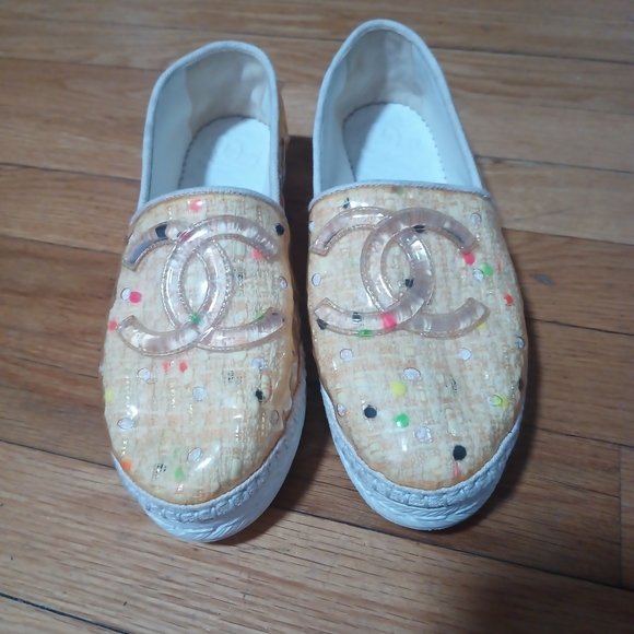 CHANEL Multicolor Tweed Espadrilles
